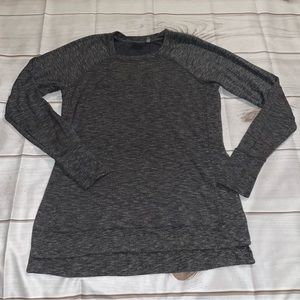 Athleta Women’s Gray Long Sleeves Shirt Size S